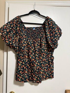Floral Puff Sleeve Floral Peasant Top